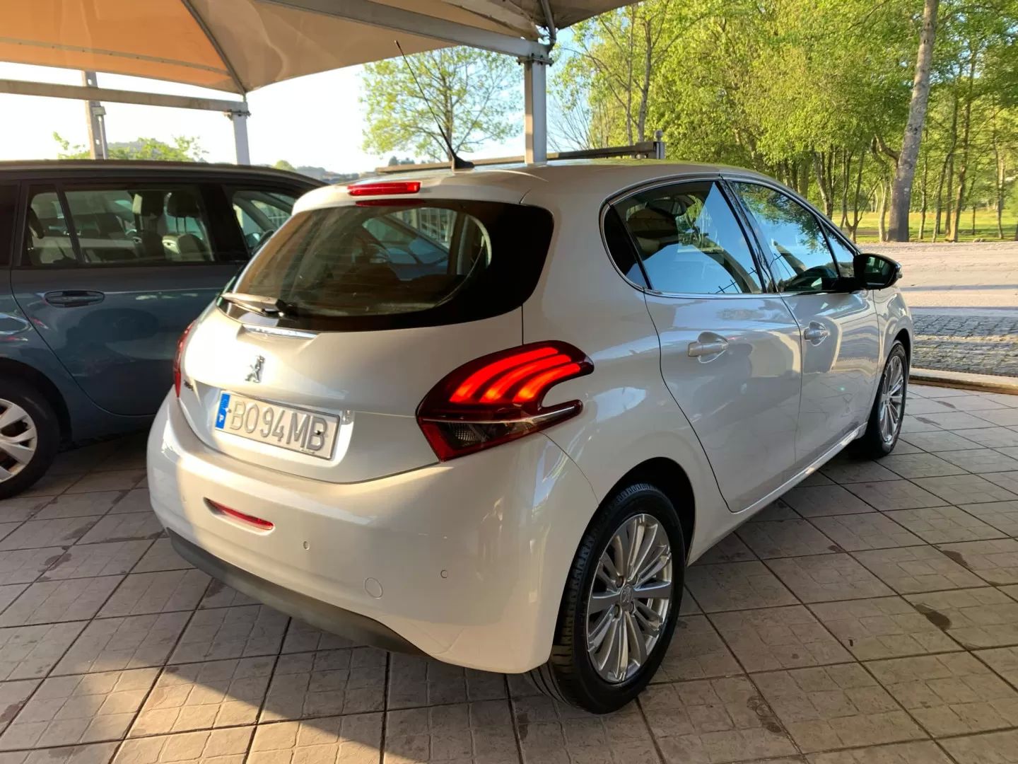 car