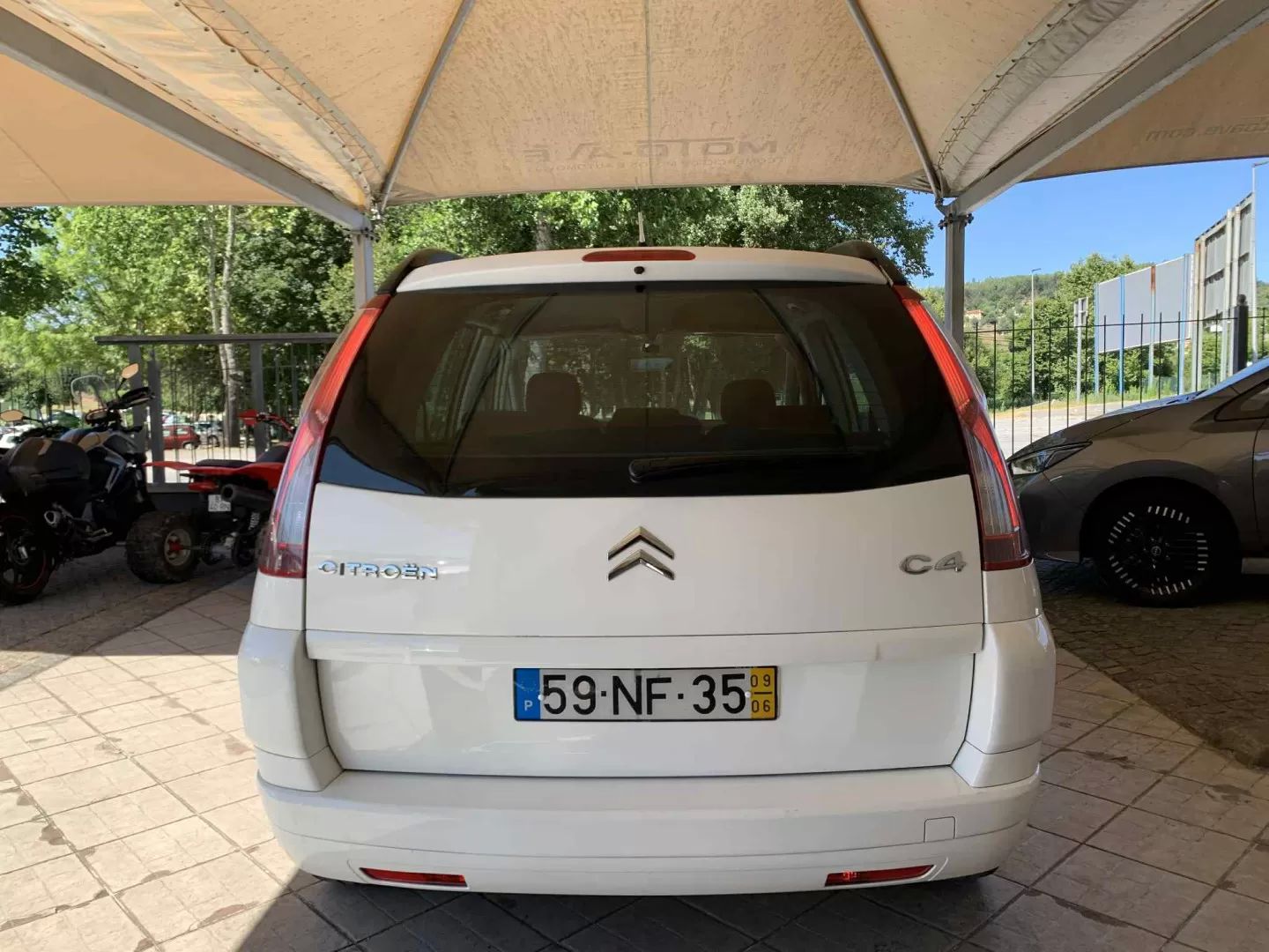 car