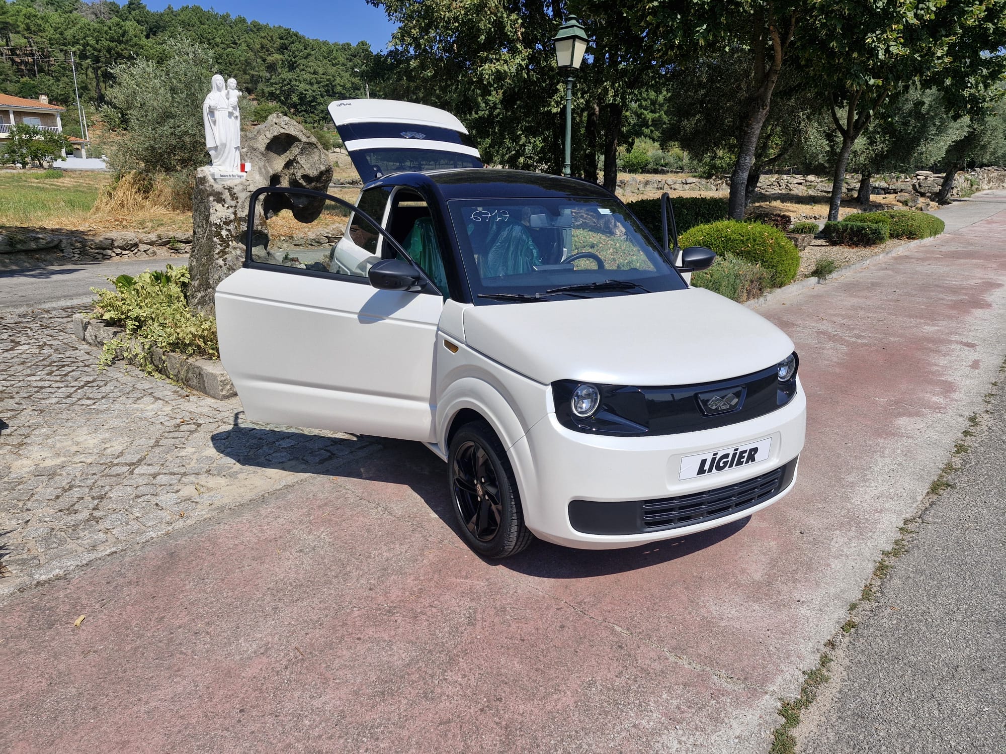 car