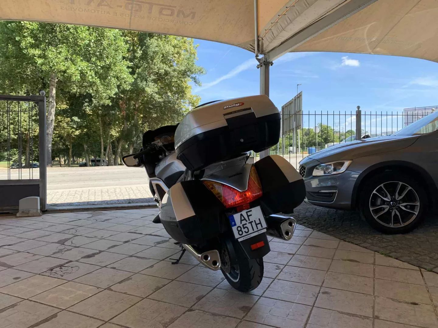 car