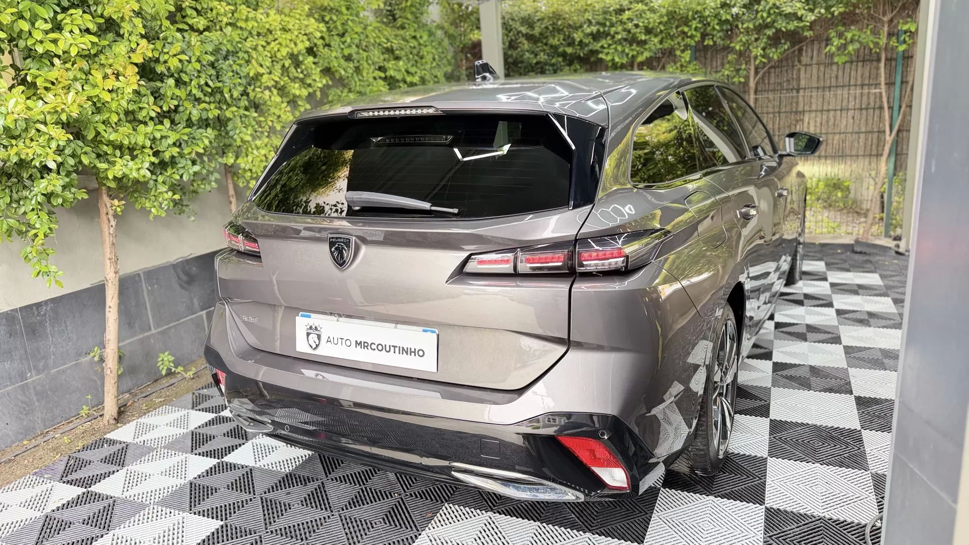 car